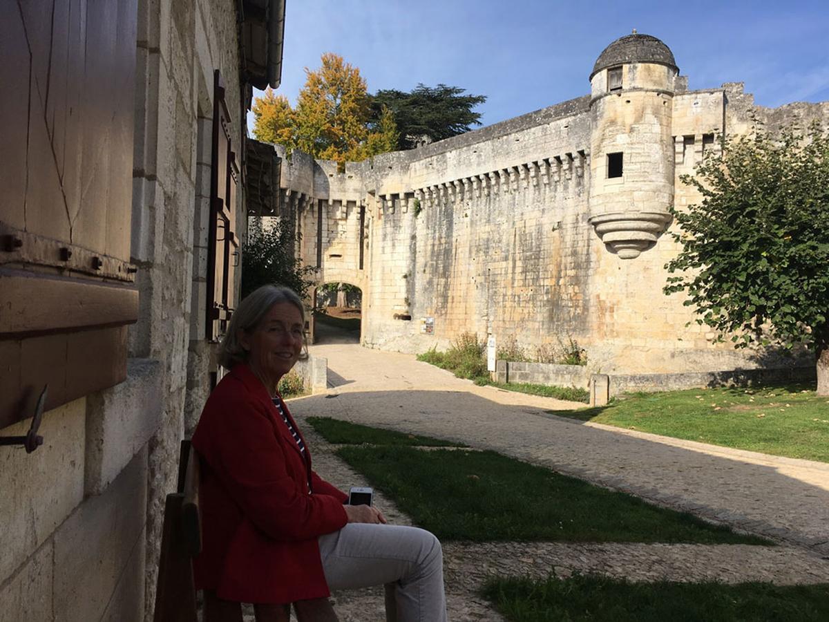 Au Pied Du Chateau Bourdeilles Bagian luar foto